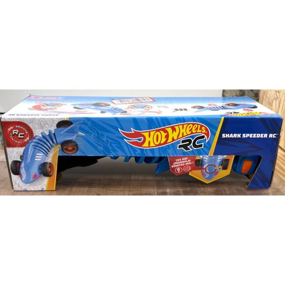 Hot Wheels RC Shark Speeder Remote-Control Car Includes Batteries - Picture 4 of 5